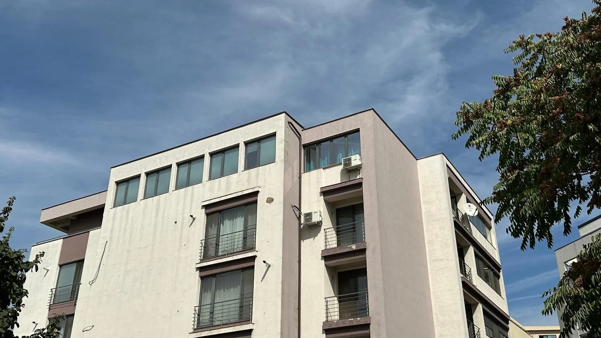 Centru Unirii Luxury VIP Palmier: Two-Room Apartment with Terrace Bucharest Romania